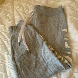 Calvin Klein joggers size: xl